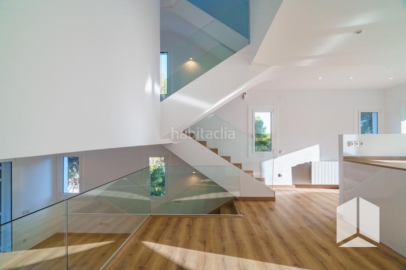 Foto 94204d72-a0b8-49b0-ac6e-660343e5a002. Semi detached house with parking in El Poal Castelldefels