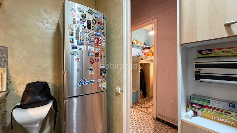 Foto 98a53d77-bc5b-48a9-8e05-82401ba587d3. Haus mit heizung in El Camp de l´Arpa del Clot Barcelona