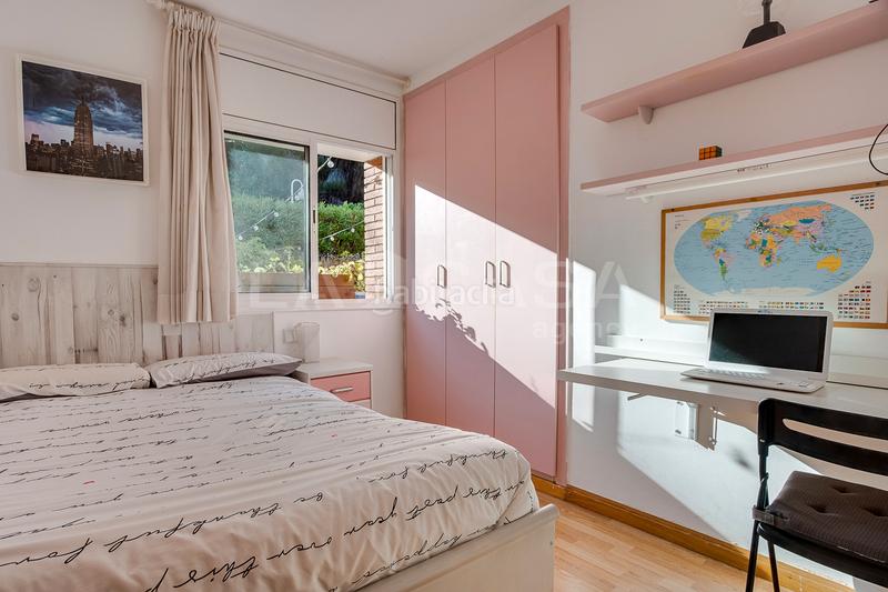 Foto 31156564-50f0-4fad-bed8-2d7391f907f8. Flat with heating parking pool in Font Verda Granollers