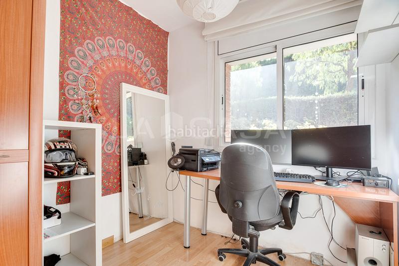 Foto 6ddd80e0-9d3f-4e47-9e71-06cfeca0b3e2. Flat with heating parking pool in Font Verda Granollers