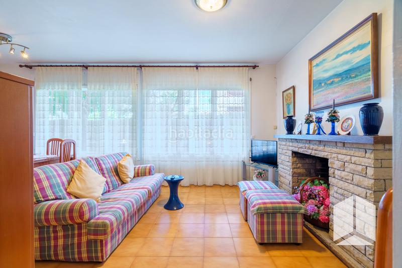 Foto e7caddb1-ab00-4fd0-908a-ce8001f7ac28. Casa amb aparcament a Lluminetes Castelldefels