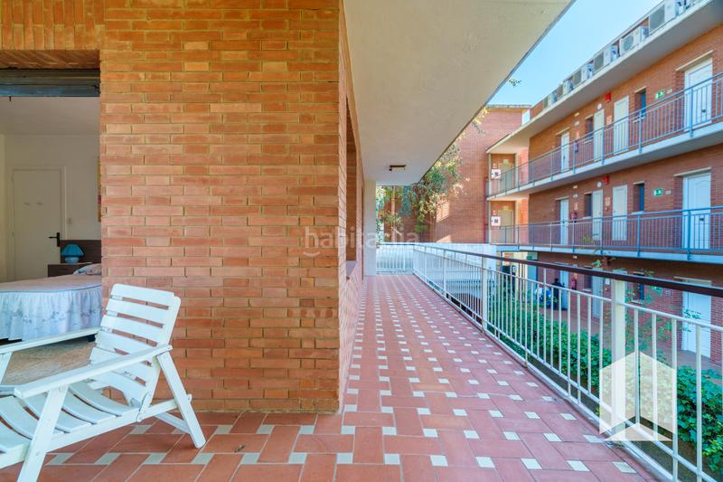 Foto 984eb11a-9d30-443c-be5c-681c95e8ede3. House with parking in Lluminetes Castelldefels