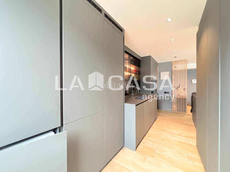 Foto eb40254c-7cdc-48f1-85e1-a43780917127. Àtic a Port Badalona