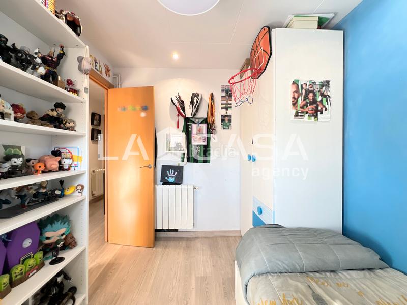 Foto 29a11ec0-1aab-484a-941f-cc8f6e4793df. Etagenwohnung mit heizung in Congrés Badalona