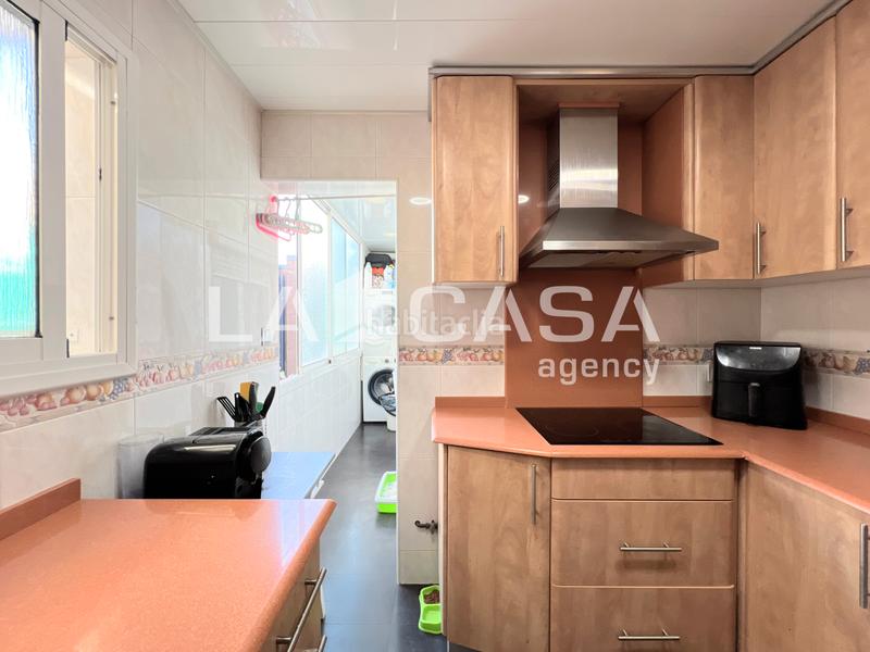 Foto ef4f0a8b-c0a9-4d58-b335-26ed95da4cce. Etagenwohnung mit heizung in Congrés Badalona