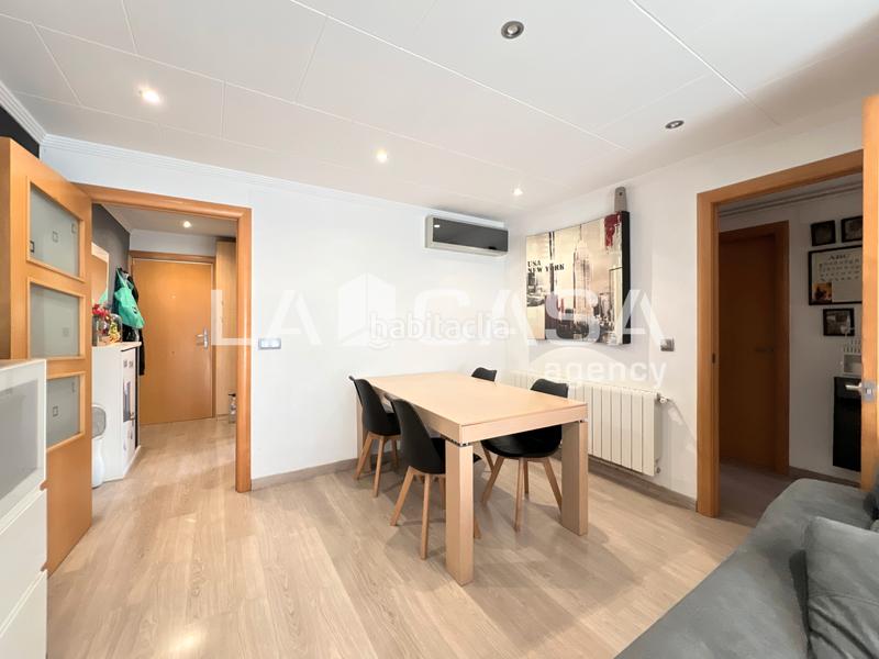 Foto f525710a-ded0-452f-bd95-130923bcf8aa. Etagenwohnung mit heizung in Congrés Badalona