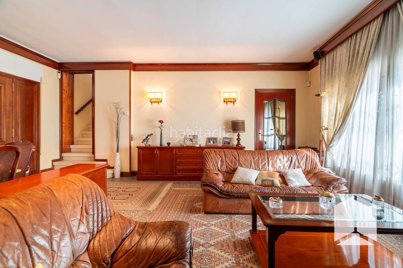 Foto cc94cc13-7b29-41a0-b432-0c0227047a5e. Chalet with heating parking pool in Les Botigues Castelldefels