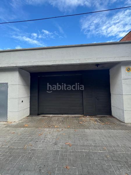 Foto ac314303-fecd-4410-8b77-fa998ad910f7. Parking coche en La Verneda - La Pau Barcelona