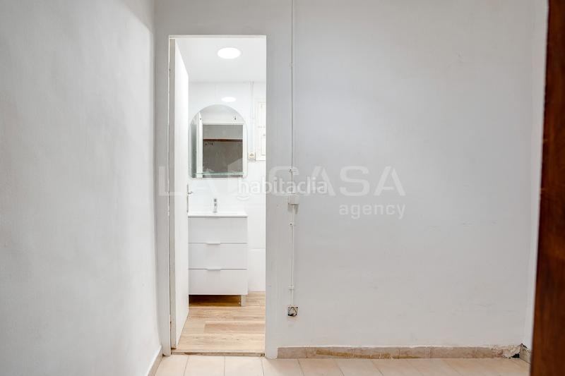 Foto b4bd9d8b-b266-4b1c-80f4-fa59746e2f40. Etagenwohnung in St. Pere - Sta. Caterina - El Born Barcelona