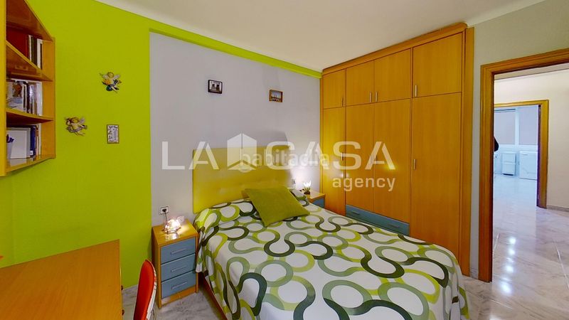 Foto 0c7075ab-85e6-4ce6-97c9-05e46d7cce15. Piso oportunidad luminosa! vivienda en perfecto estado con balcón y orientación nortesur en Barcelona