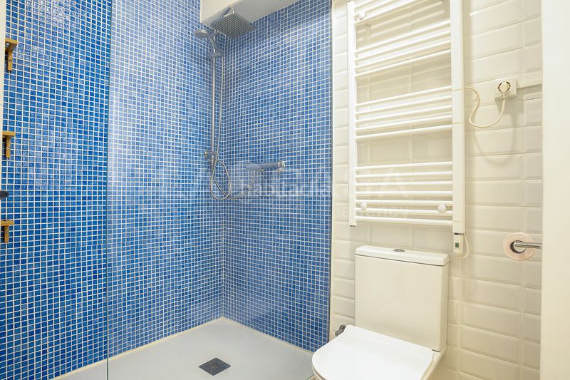 Foto f04ab60d-5d2b-469b-9377-54d746e2d439. Pis a Guinardó Barcelona