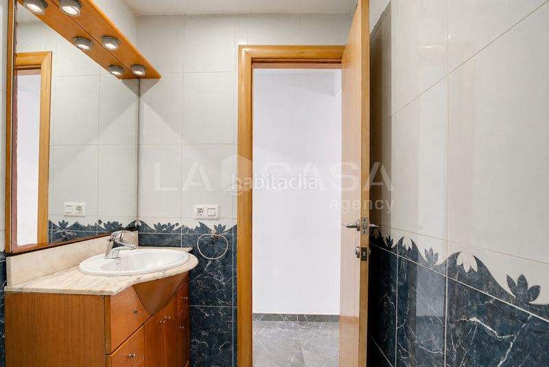 Foto 9849967b-bae0-48f1-880c-9494baf01554. Casa adossada amb calefacció aparcament a Besòs - Maresme Barcelona