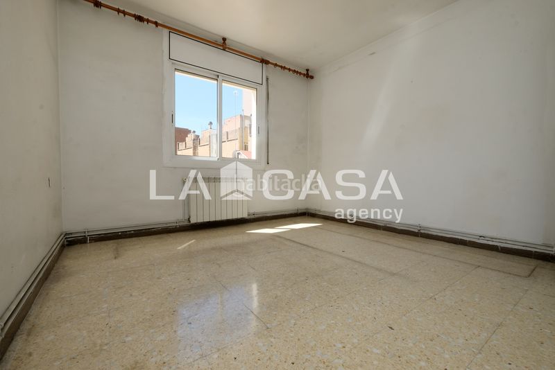 Foto 440151e9-aef4-4d40-8bd9-b1dba9ddb0d2. Pis a Vilapicina - Torre Llobeta Barcelona