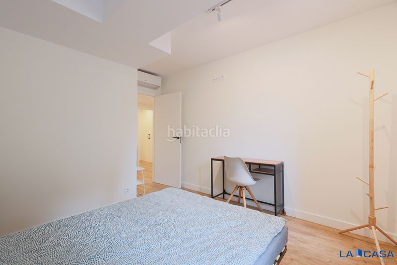 Foto 08a7aa23-5798-440e-943f-c6462c171e65. Pis a La Bordeta Barcelona
