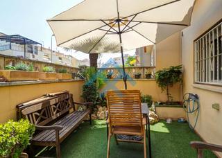 Maison à La Geltrú-Sant Jordi. Encantadora casa adosada con terraza, garaje y