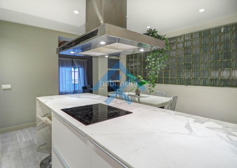 Foto 45833f91-a4e5-42d2-8e01-0f2f71dbff3b. Piso destacamos está preciosa propiedad en primer en Sitges