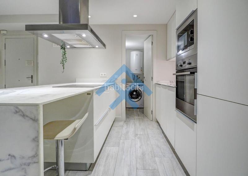 Foto 60a56c5e-ac45-4116-ac1c-a6b1f466f0f6. Piso destacamos está preciosa propiedad en primer en Sitges