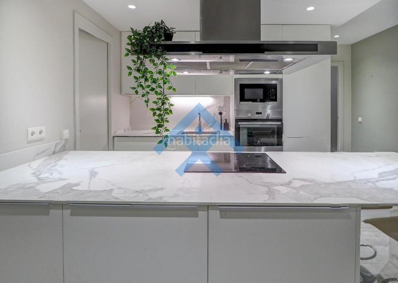 Foto d7447ee0-8a62-4176-8da5-bd36746d53ee. Piso destacamos está preciosa propiedad en primer en Sitges