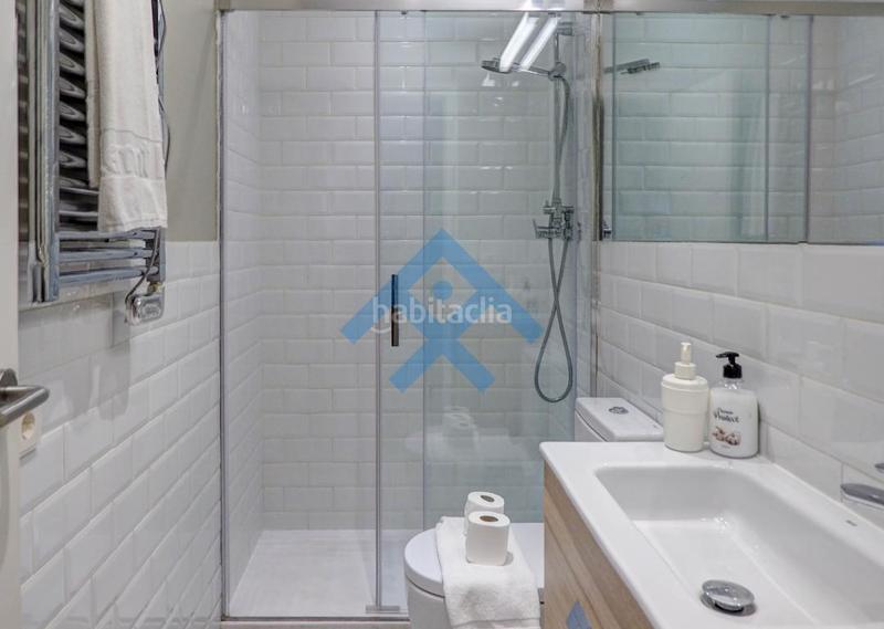 Foto dde90dda-44b5-4fb9-81d9-738313476880. Piso destacamos está preciosa propiedad en primer en Sitges