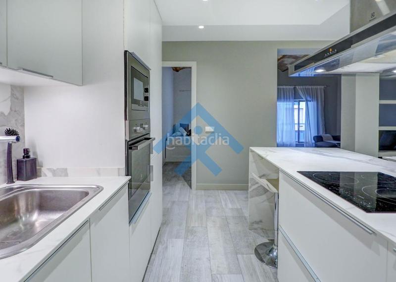 Foto e4aa3cd7-ade1-4ded-80e5-9d404ce86a65. Piso destacamos está preciosa propiedad en primer en Sitges