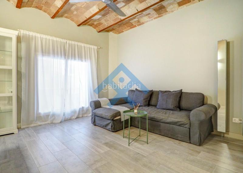 Foto f6a2e79b-77dd-4027-af76-bfe67cce2ac7. Piso destacamos está preciosa propiedad en primer en Sitges