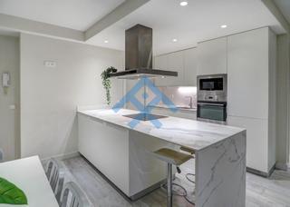 Appartement dans Centre. Destacamos est preciosa propiedad en primer