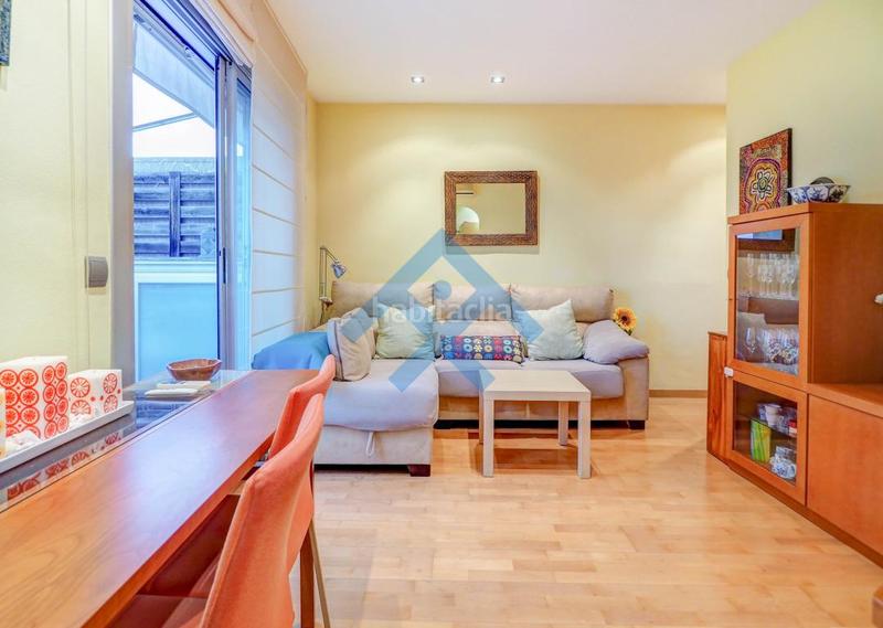 Foto 545d6416-bd17-4f59-8387-8a0c7e40a317. Piso ático luminoso con preciosas vistas en la en Sitges