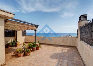 Pis a Els Molins - Pins Vens. Ático dúplex con solárium, vistas al mar,