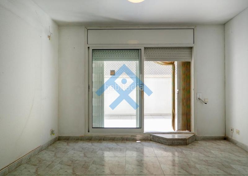 Foto 3b74f45e-a40e-4bbc-93aa-e894c5b4cd6d. Piso acogedor piso con gran terraza en finca tranquila en Sitges