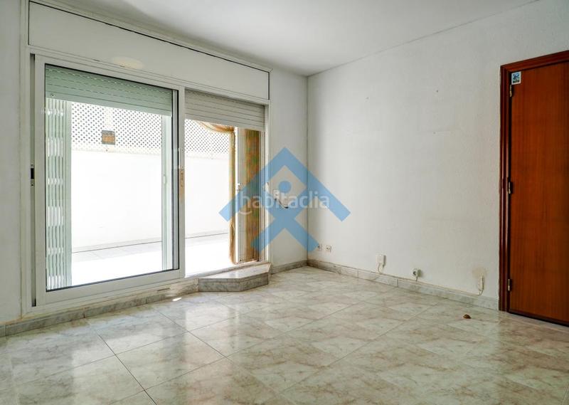 Foto 916dae4e-a505-4dd9-a13c-34fd485ecb4b. Piso acogedor piso con gran terraza en finca tranquila en Sitges