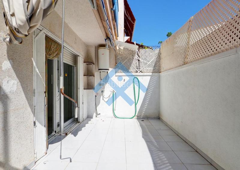 Foto db0b3471-4afd-46a2-a129-74a09c6cc0e2. Piso acogedor piso con gran terraza en finca tranquila en Sitges
