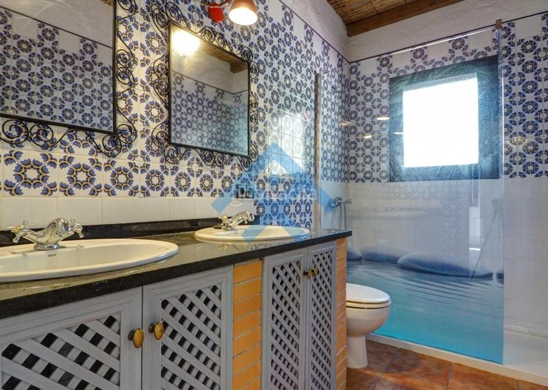 Foto 9dc80545-b3e9-4c86-96d2-6a895dfd7916. Casa la paz de la montaña, el encanto y en Olivella