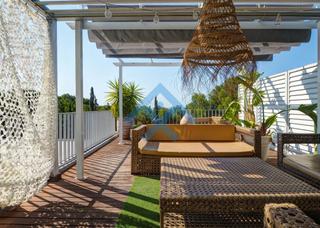 Piso en Mas d´En Serra - Els Cards. Ático dúplex con vistas al mar, en la