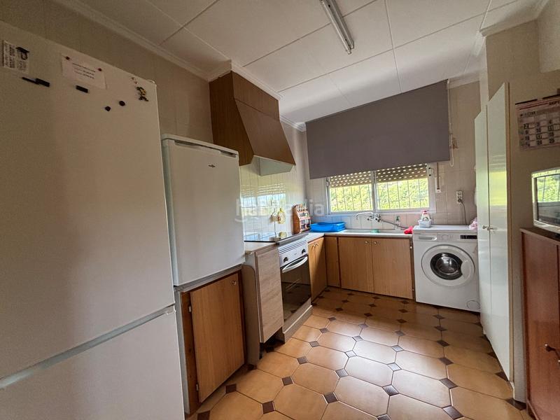 Foto 015036f7-832b-433b-a0fc-804a82e278a8. Chalet mit kamin parking in Llaurí