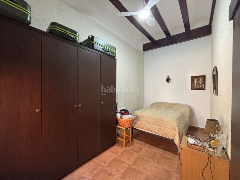 Foto 7babe384-cb0d-4c2a-a874-8d2679f31e7f. Casa amb xemeneia a Llaurí
