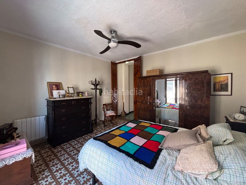 Foto a4d51760-9d17-453a-b0a6-19aebda93292. Casa amb xemeneia a Llaurí