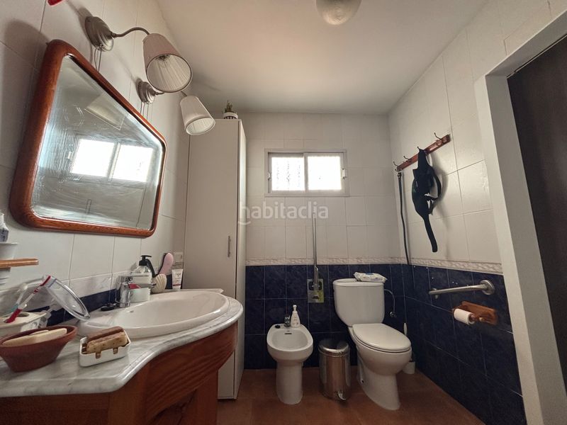 Foto f50ce211-2285-4607-94ce-0de90e588475. Casa amb xemeneia a Llaurí