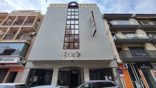 Locale commerciale  Vall duixó la - carrer benigafull. Edificio de 4 alturas para oficinas o comercio