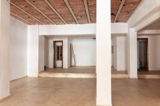 Location Local commercial à Puerto de sagunto - av camp morvedre 95. Excelente local diáfano en plena avenida comercial