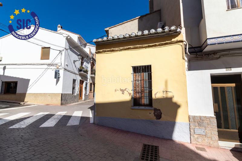 Foto eff67687-b803-4ad5-8460-49f168ed10ec. Casa adossada a Gilet - calle horno 5 a Gilet