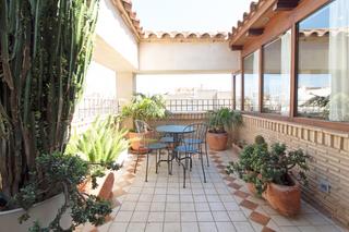 Maison  Puerto de sagunto - menendez pelayo. Increíble vivienda en puerto de sagunto