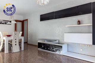 Pis  Gilet - calle nueve de octubre. Piso de 3 habitaciones con terraza en gilet