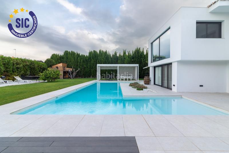 Foto db3b37ed-af3e-4111-8650-daa4c29dc355. Maison avec chauffage parking piscine dans Canet d´en Berenguer