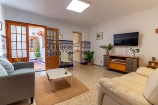 Lloguer Pis  Puerto de sagunto - cl virgen desamparados 57. Disponemos de una preciosa planta baja en alquiler que ofrece la
