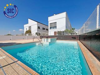 Casa a schiera  Almenara - av mar de la. Descubre la casa de sus sueños en almenara! ubicada en una privi
