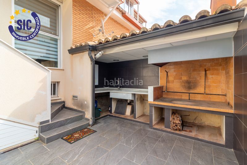 Foto f54845c2-037e-42d5-9cd3-a0ad37d59a74. Casa adossada amb aparcament a Nuevo Centro Sagunt