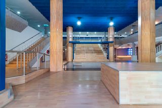 Lloguer Local Comercial  Cl sangre y arena. Espacio unico y exclusivo para grandes emprendedores en canet d
