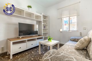 Pis a Puerto de sagunto - calle rey alfonso el sabio 4. Te presentamos este piso en la zona de nuevo centro, en puerto d