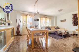 Etagenwohnung in Puerto de sagunto - cl churruca 26. Piso amueblado de 4 dormitorios y 150 m en nuevo centro, puerto