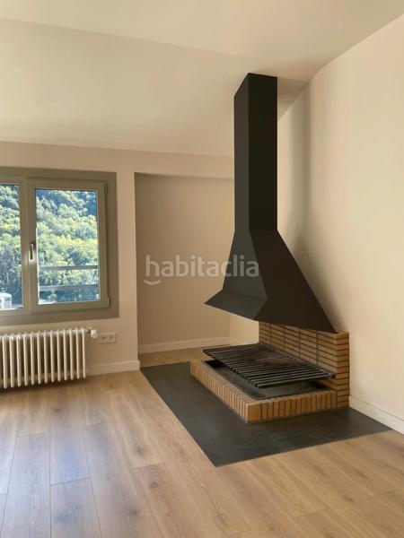 Foto 8e542c17-b958-4600-b3d8-b0332de89ae3. Lloguer àtic a Centro Andorra la Vella